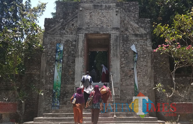 Pintu masuk Sendang Tirto Kamandanu. (eko Arif s /JatimTimes)