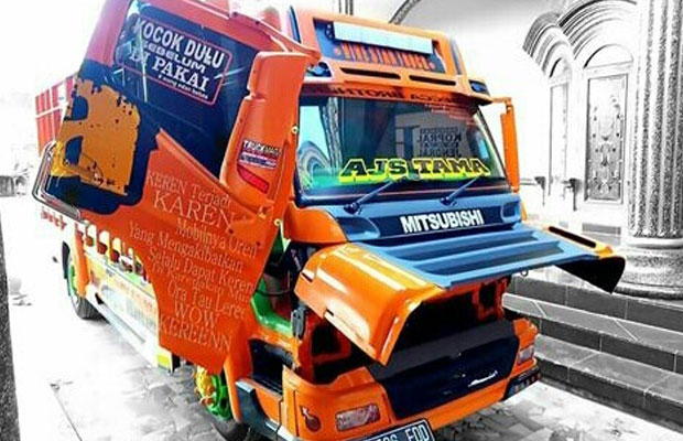 Si Oren truk yang memukau. (@ajiee_ipoel)