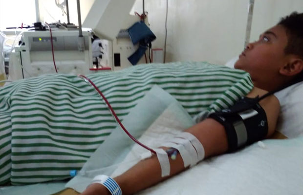 Kondisi Wildan yang lumpuh pasca imunisasi rubella (foto : istimewa)