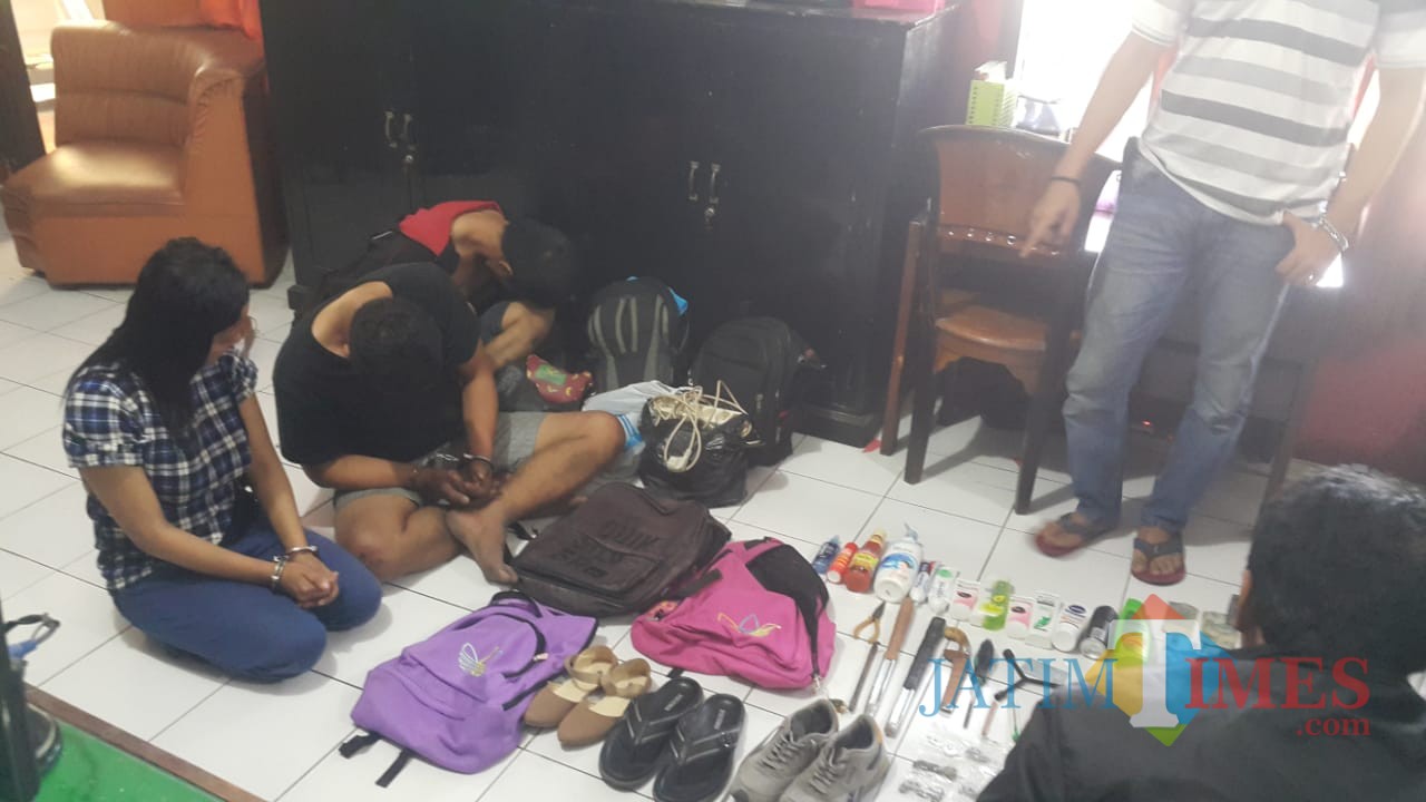 Pelaku diamankan di Polres Pasuruan Kota.