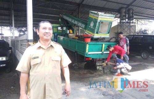 Kabid PJU Disperkim Kota Malang Agus Sunarhadi. (Anggara Sudiongko/MalangTIMES)