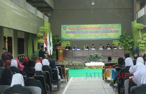 Yudisium yang digelar di Kampus I Unisba Blitar.(Foto : Aunur Rofiq/BlitarTIMES)
