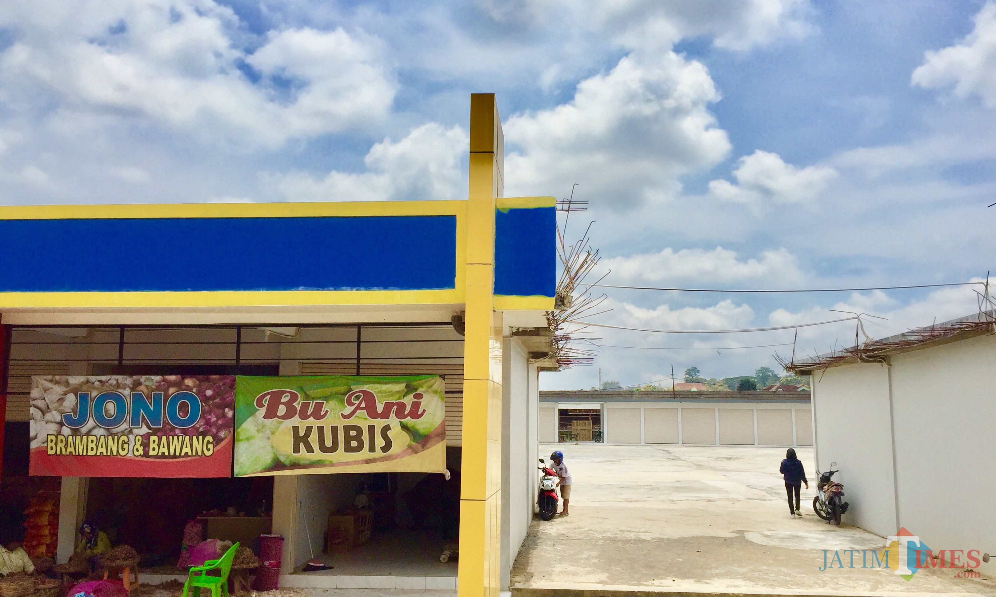 Area pasar unit sayur di Jl Dewi Sartika Kelurahan Temas Kecamatan Batu. (Foto: Irsya Richa/MalangTIMES)
