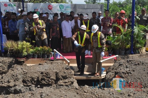 Bupati Pasuruan memulai pembangunan offtake Umbulan.