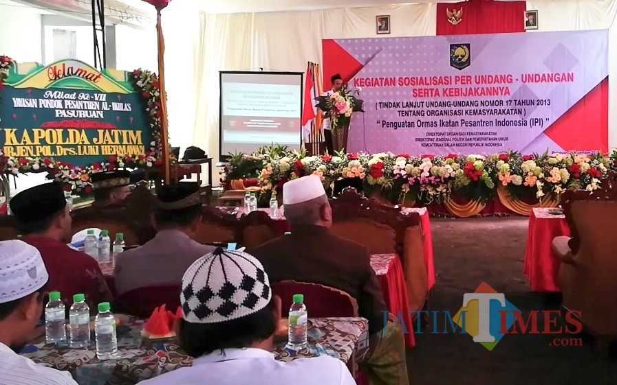 Sosialisasi dan pembinaan ormas.