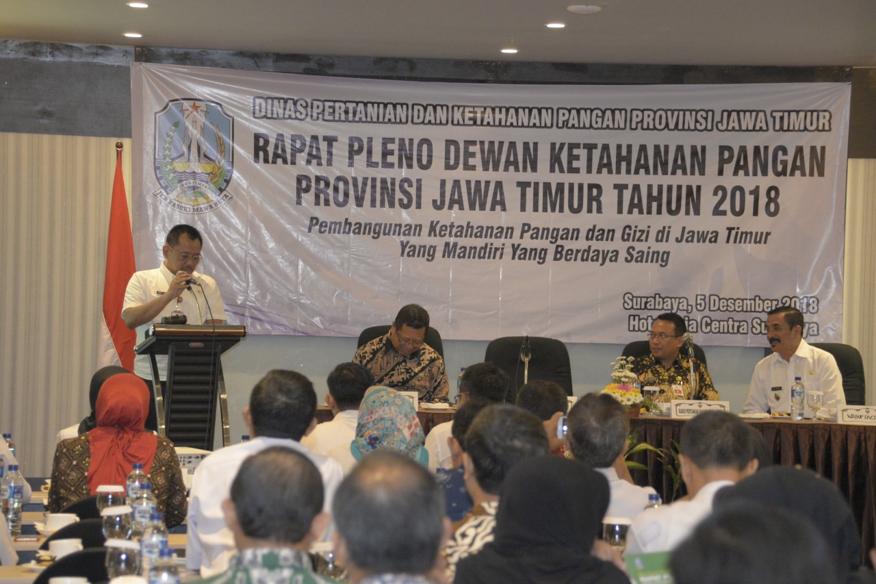 Sekda Prov Jatim Dr Ir. Heru Tjahyono membuka Rapat Pleno Dewan Ketahanan Pangan di Hotel Aria Surabaya