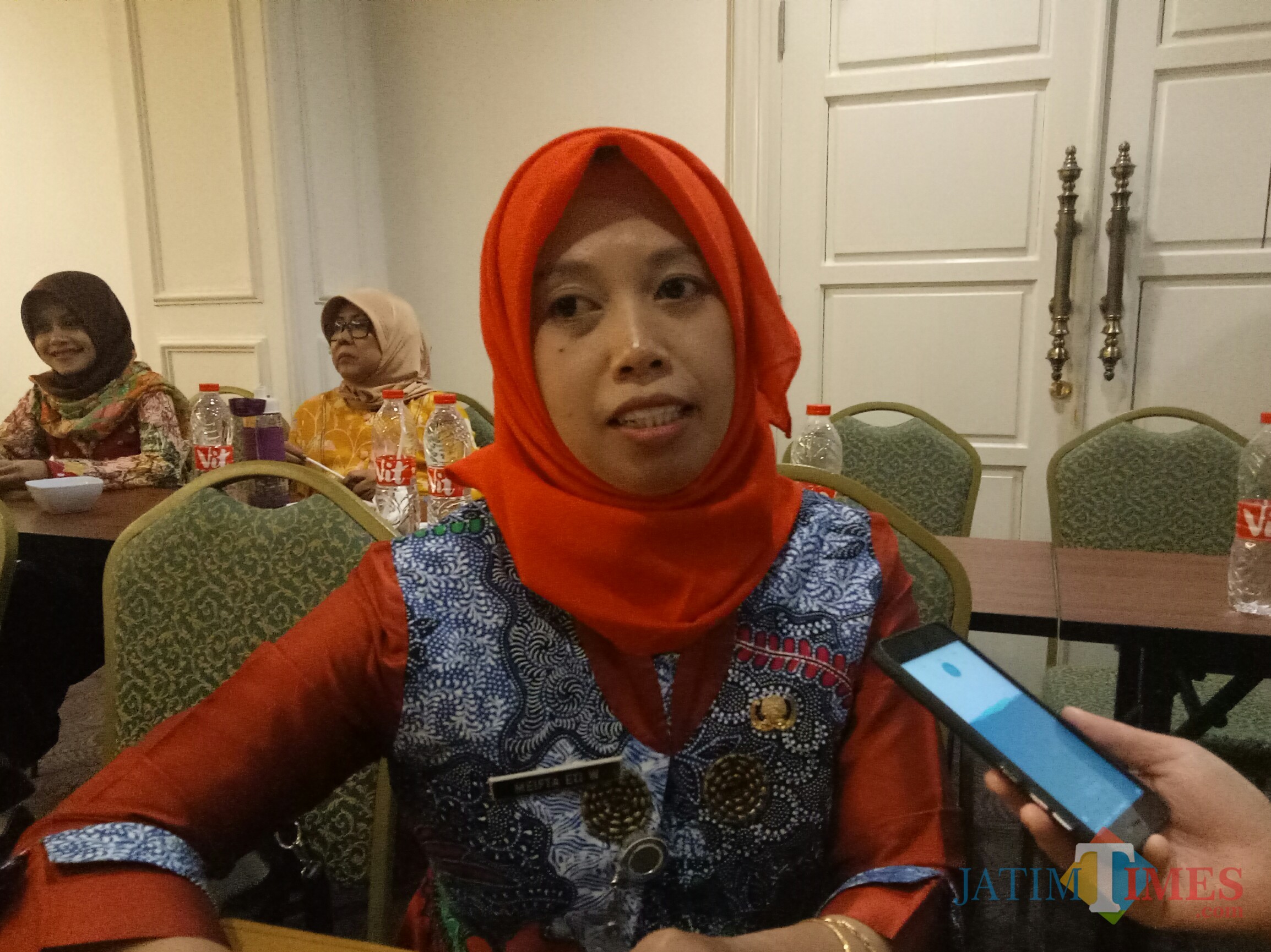 Kepala Seksi Kesehatan Keluarga dan Gizi Dinas Kesehatan Kota Malang Meifta Eti Winindar, S.ST, MM. (Foto: Imarotul Izzah/Malang Times)