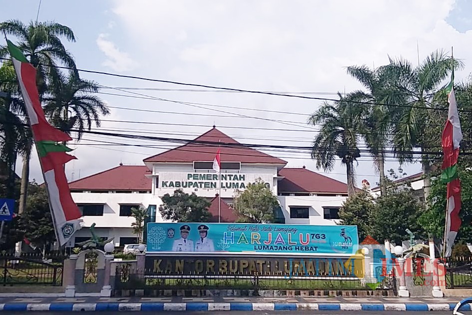 Kantor Pemkab Lumajang. (Foto: Pawitra/JatimTIMES)