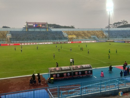 Pemain Arema FC saat merayakan gol (Hendra Saputra)