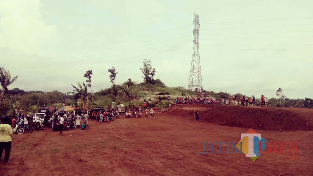 Ready. Arena Sirkuit Grand Final Motocross and Grastrack 2018 Kaliputih Genteng Banyuwangi