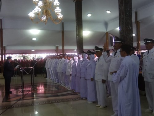 Bupati Blitar melantik 31 kades terpilih.(Ist)