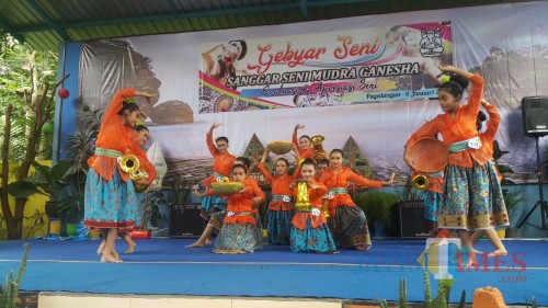 Gebyar Seni Sanggar Mudra Ganesha, Turen, yang dimainkan oleh para pelajar sekolah (Disparbud for MalangTIMES)
