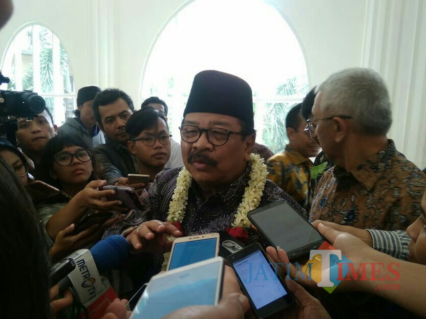 Gurbernur Jatim Soekarwo (Foto: Imarotul Izzah/Malang Times)