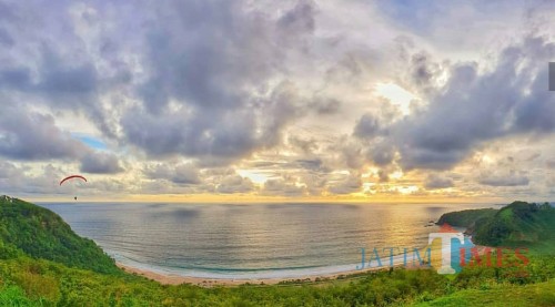 Pantai Modangan, Donomulyo, salah satu destinasi wisata di Kabupaten Malang. (Disparbud for MalangTIMES)
