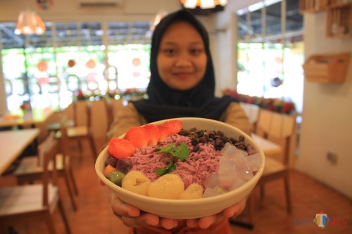 Es salju taro, salah satu menu favorit di Papertown