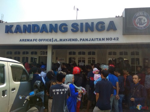 Kandang Singa ketika dipenuhi Aremania (Hendra Saputra)