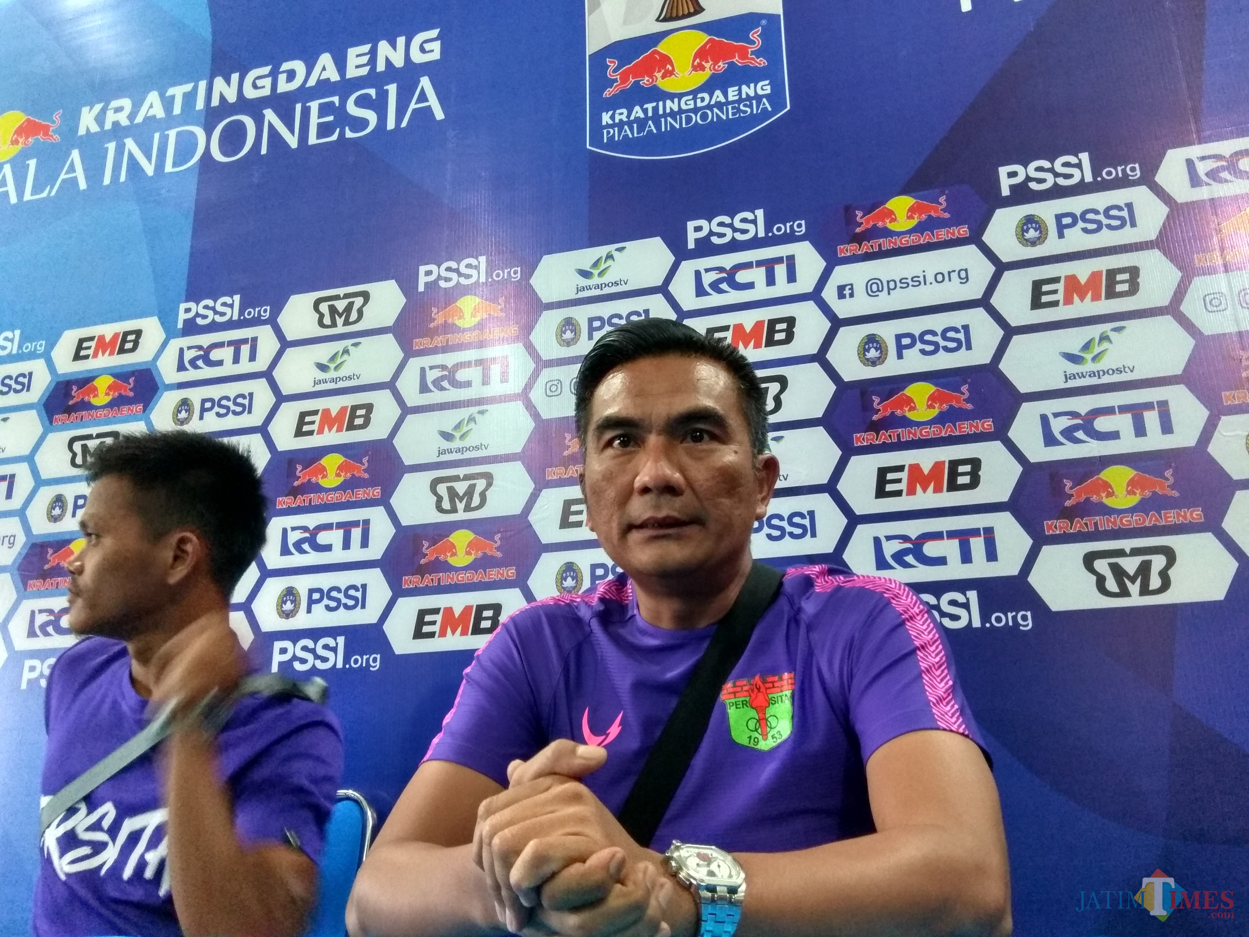 Pelatih Persita, Wiganda Saputra (Hendra Saputra)