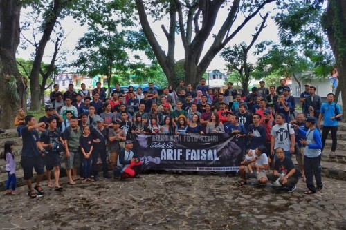 Solid! Reuni Cah Foto Kediri Tribute to Arif Faisal. (Foto: Istimewa)