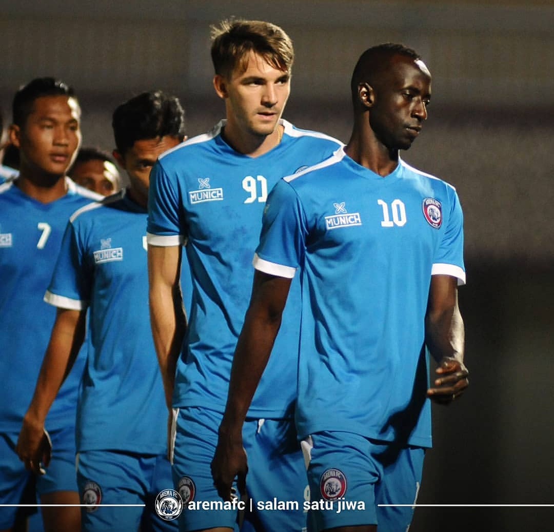 Makan Konate (paling depan) playmaker andalan Arema FC (official Arema FC)