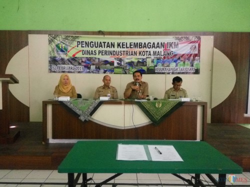 Kepala Dinas Perindustrian, Subkhan saat memberikan sambutan dalam Pengutan Kelembagaan IKM di Kelurahan Balearjosari (Anggara Sudiongko/MalangTIMES)
