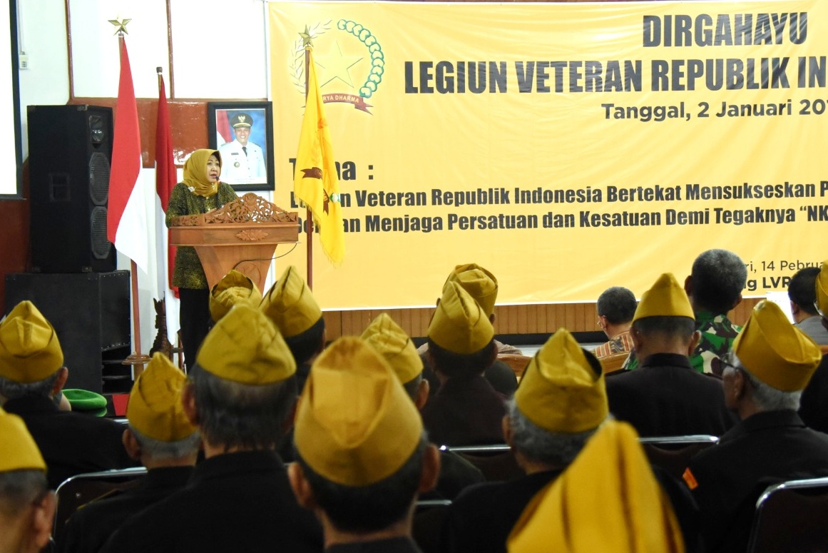 Suasana yang hangat dalam peringatan dirgahayu ke-62 Legiun Veteran Republik Indonesia (LVRI) di Balai Kota Kediri. (Foto: Ist)