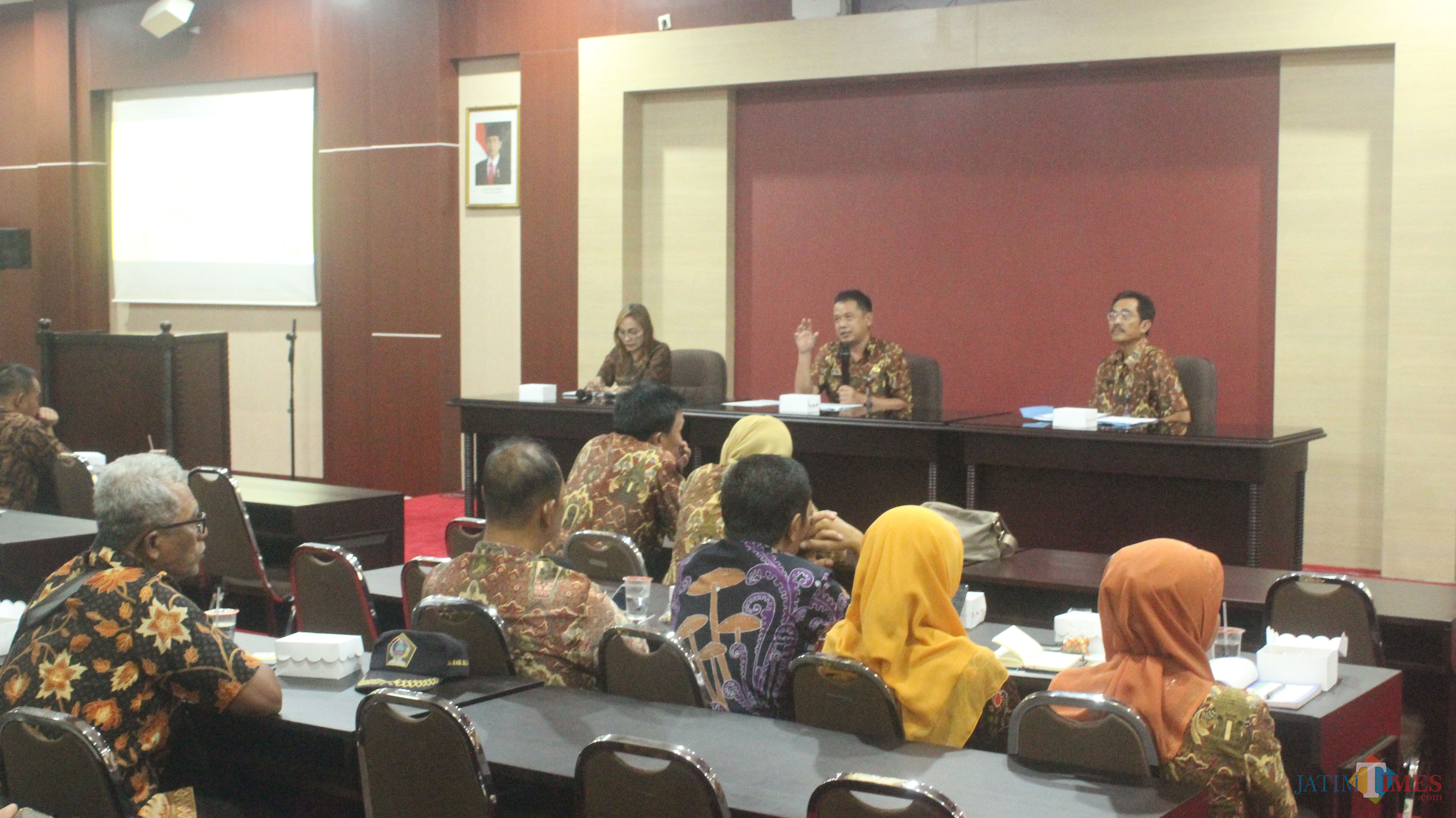 Sosialisasi program Desa Pintar yang digelar Dinas Kominfo Pemkab Blitar.(Foto : Aunur Rofiq/BlitarTIMES)