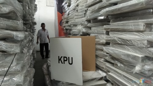 Ilustrasi, sejumlah logistik pemilu berupa bilik suara di gudang milik KPU Kota Malang. (Foto: Nurlayla Ratri/MalangTIMES)
