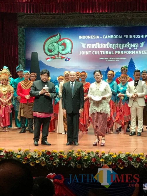 Acara Joint Cultural Performance di Negeri Kamboja