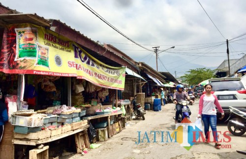 Bangunan di Pasar Besar Kota Batu saat ini. (Foto: Irsya Richa/BatuTIMES)