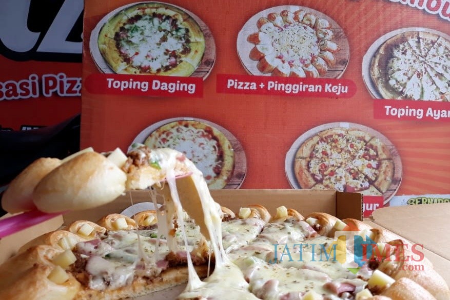 Pizza Azza Kediri. (Foto: B. Setioko/JatimTIMES)