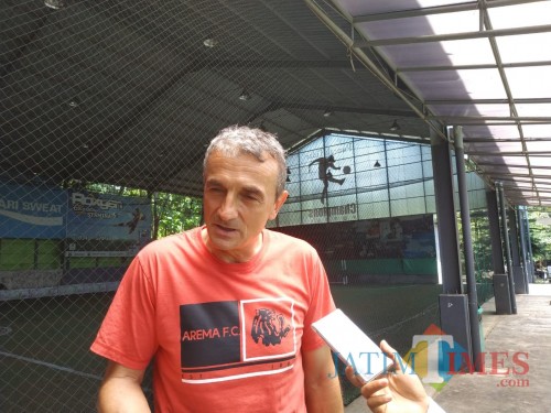 Pelatih Kepala Arema FC, Milomir Seslija (foto: Hendra Saputra/ MalangTIMES)