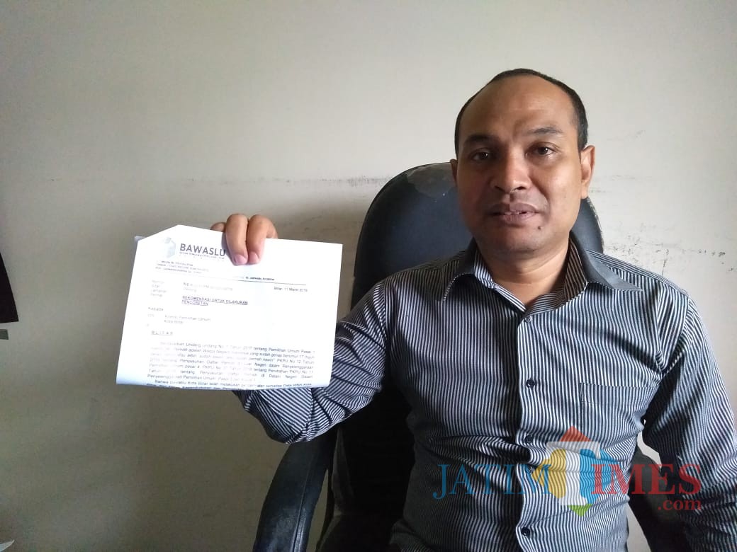 Komisioner Divisi Perencanaan dan Data KPU Kota Blitar Choirul Umam.(Foto : Team BlitarTIMES)