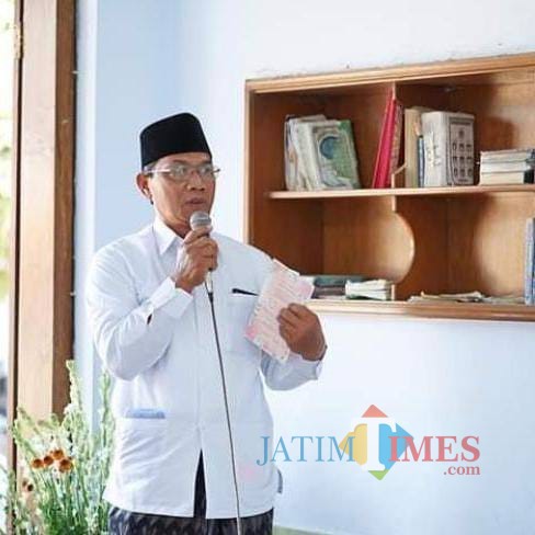 Ketua PCNU Kabupaten Tulungagung, KH Abdul Hakim Mustofa / Foto : Anang Basso / Tulungagung TIMES