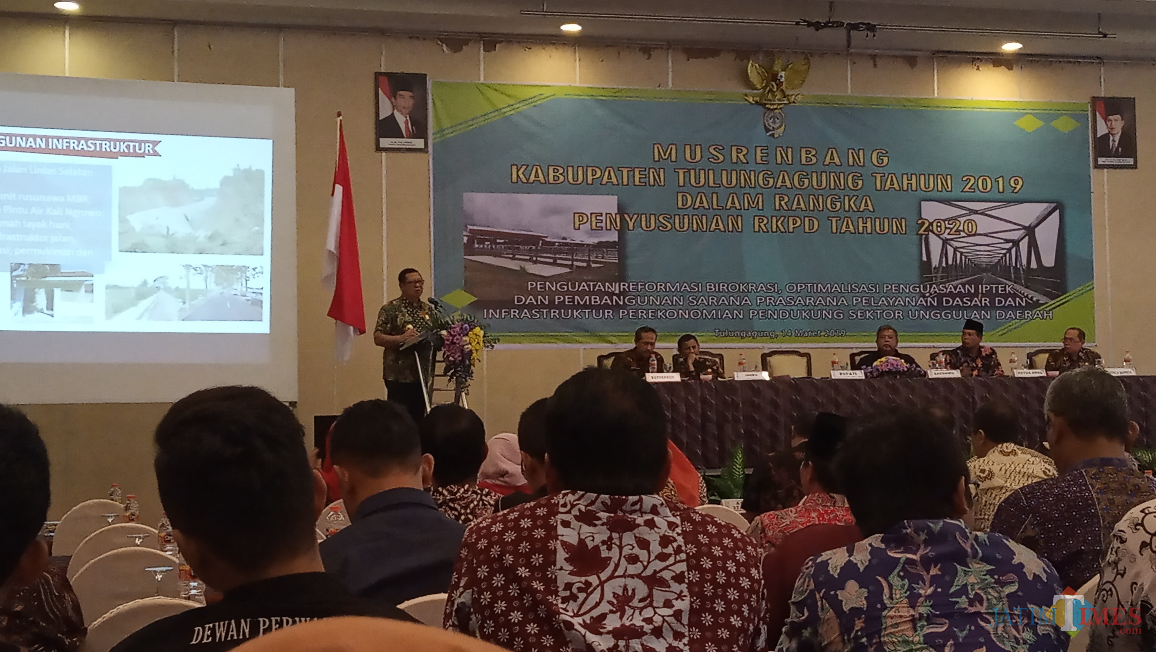 Plt Bupati Tulungagung, Maryoto Birowo saat membuka Musrembang (foto : Joko Pramono/Tulungagungtimes)