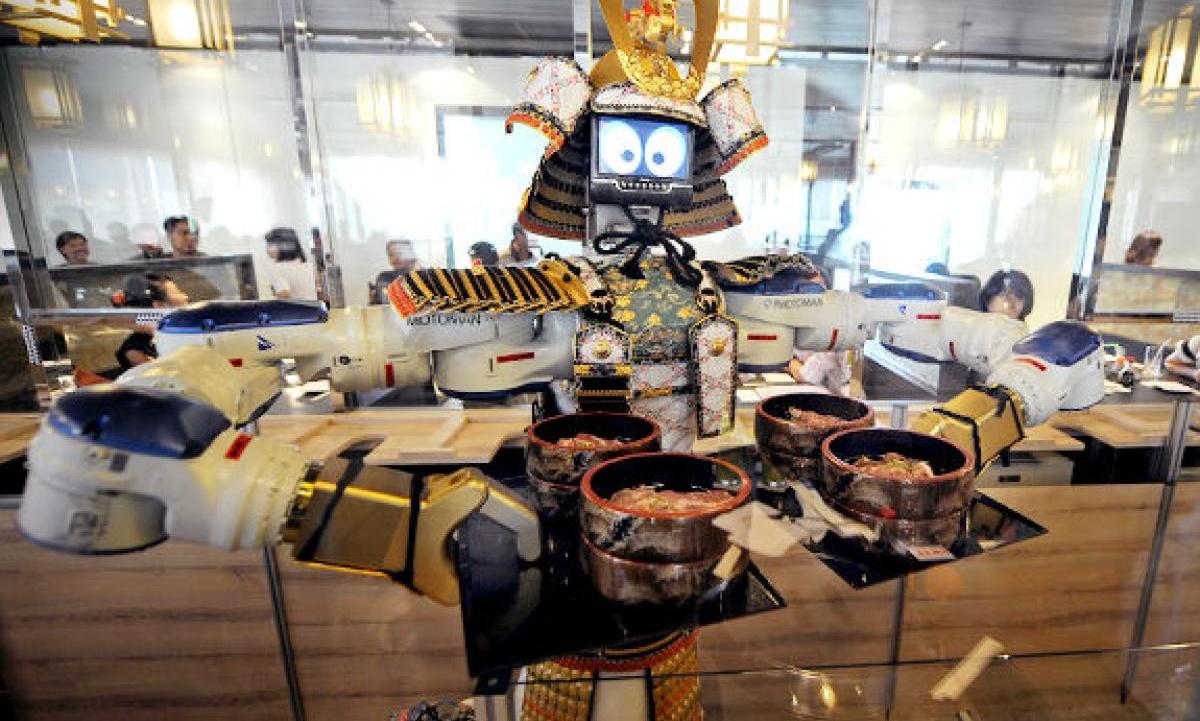 Rongheng Seafood Restaurant melayani konsumennya denhan menggunakan robot di Singapura. (Foto: ist)