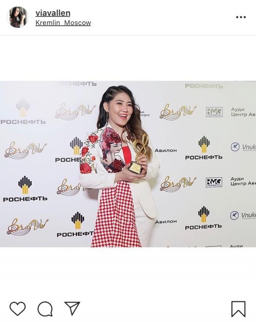 Raih-Penghargaan-dan-Bawa-Dangdut-ke-Luar-Negeri-Ini-Potret-Via-Vallen-di-Rusia1237d06fff0eb5ff5.jpg