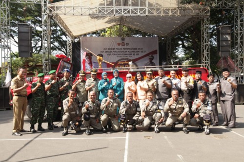 Jajaran Pemerintah Kota Malang saat rayakan HUT Satpol PP, Linmas, dan Damkar di Balai Kota Malang (Humas Pemkot Malang for MalangTIMES).