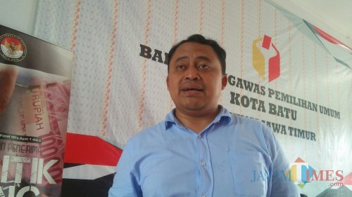 Yogi Eka Chalid Farobi, Divisi Pengawasan Hubungan Antar Lembaga dan Hubungan Masyarakat Bawaslu Kota Batu (Luqmanul Hakim/Malang Times)