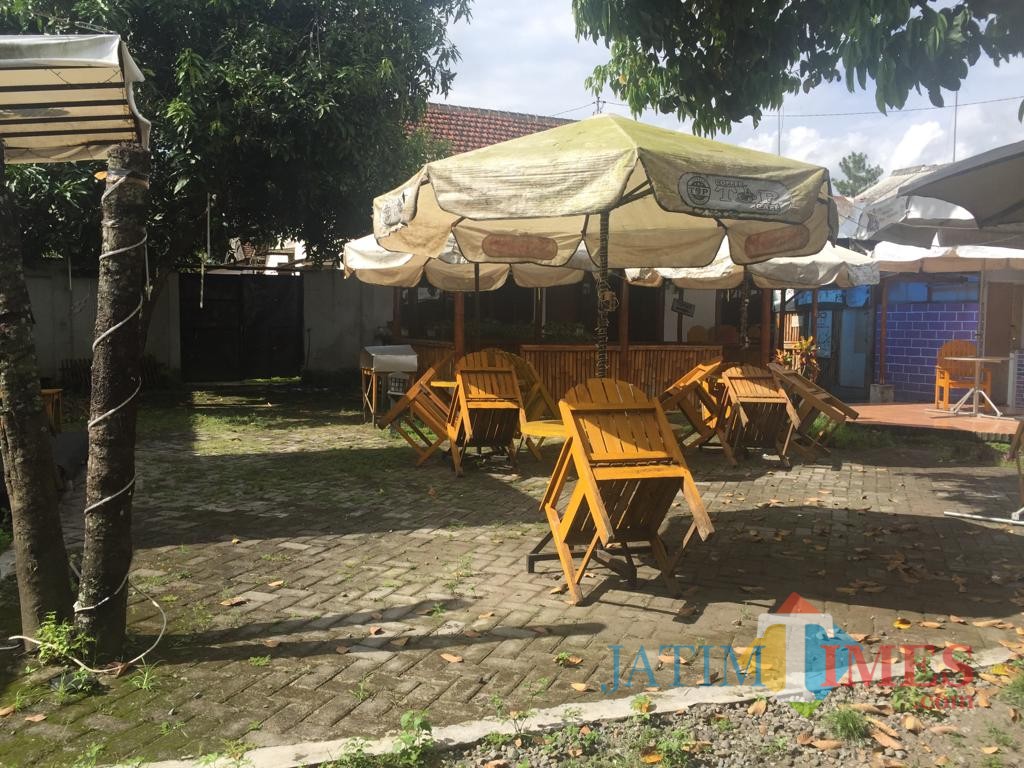 Rumah N di Kecamatan Kepanjenkidul, Kota Blitar.