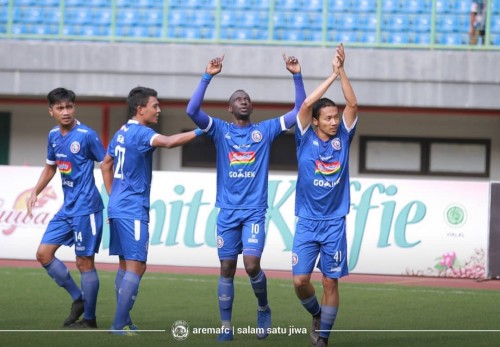 Pemain Arema FC ketika merayakan gol (official Arema FC)