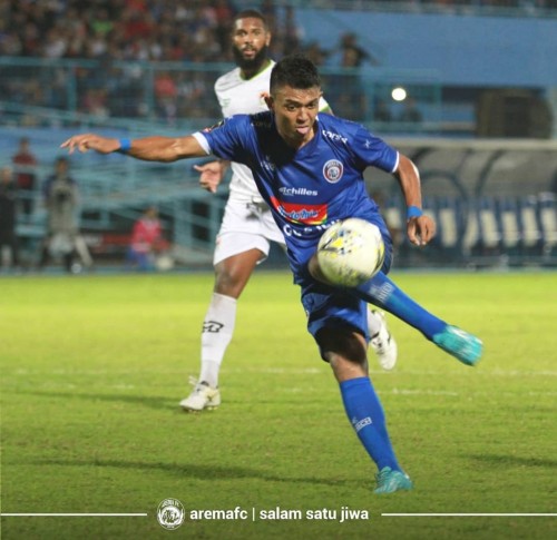 Salah satu pencetak gol Arema FC ke gawang Kalteng Putra, Dedik Setiawan. (official Arema FC)