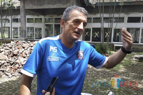 Pelatih Kepala Arema FC, Milomir Seslija (Hendra Saputra/ MalangTIMES)