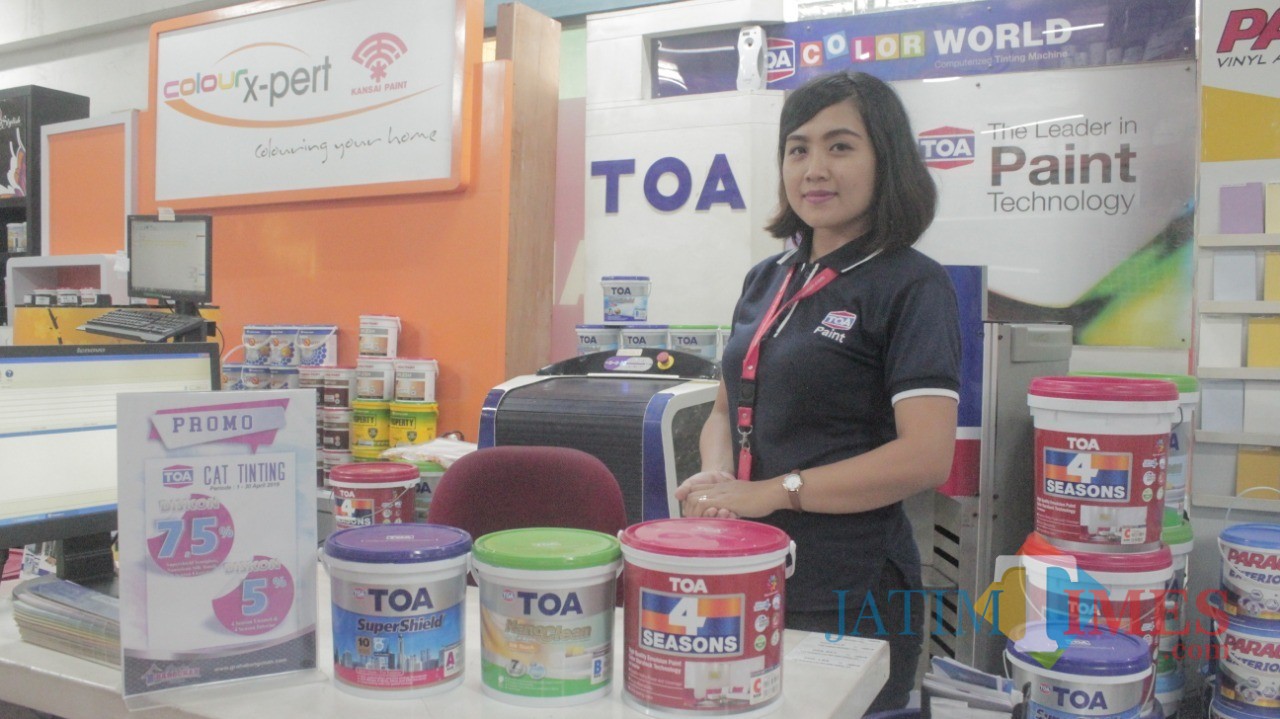 Graha Bangunan terus memberikan layanan terbaik bagi customer.(Foto : Aunur Rofiq/BlitarTIMES)