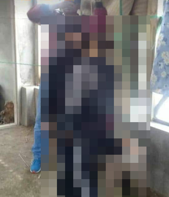 Kondisi mengenaskan pasangan suami istri Supriadi dan Trisapta Ning Diyah Yuliasih korban bunuh diri, sesaat sebelum dievakuasi petugas, Kecamatan Tumpang (Foto : Istimewa)
