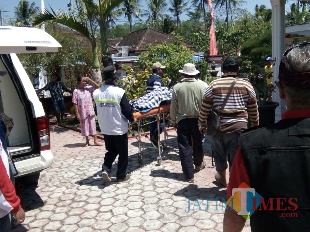 Ilustrasi evakuasi korban yang meninggal dunia akibat kecelakaan, Kabupaten Malang (Foto : Dokumen MalangTIMES)