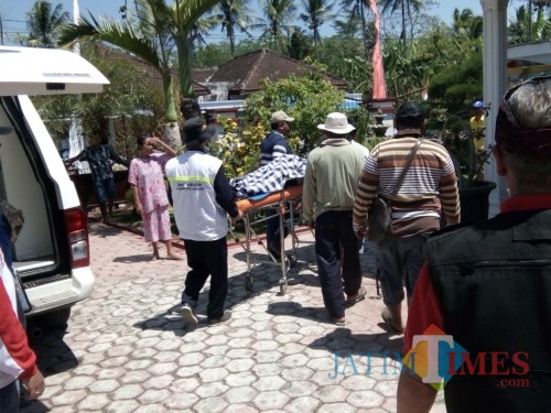 Ilustrasi evakuasi korban yang meninggal dunia akibat kecelakaan, Kabupaten Malang (Foto : Dokumen MalangTIMES)