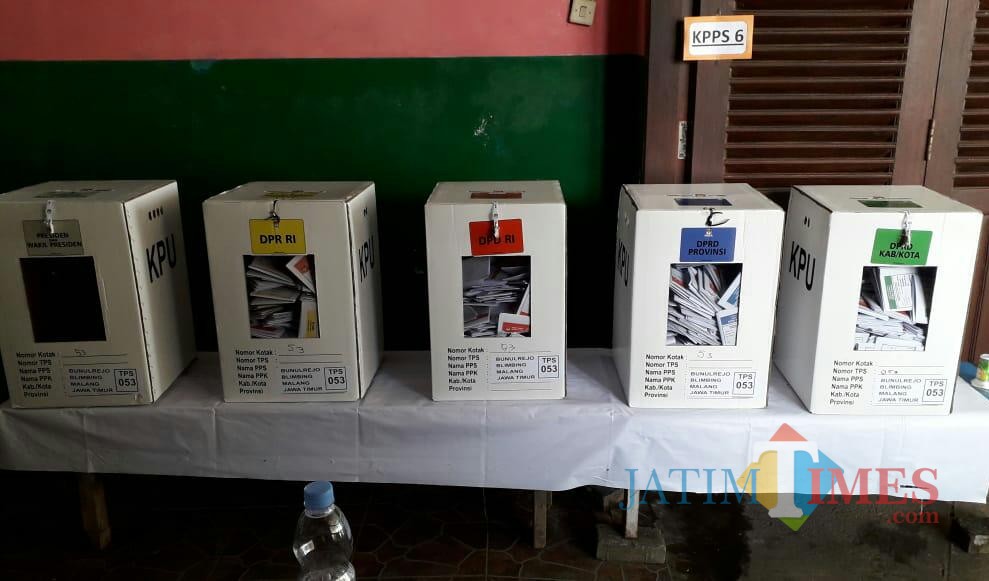 Ilustrasi kotak suara di TPS 53 Kelurahan Bunulrejo, Kota Malang. (Foto: Nurlayla Ratri/MalangTIMES)