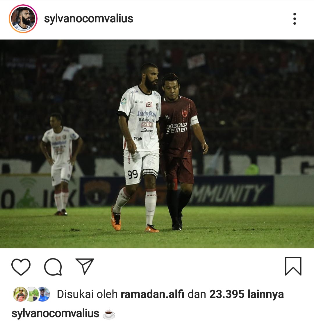 Postingan Comvalius saat bersama Hamka Hamzah. @sylvanocomvalius)
