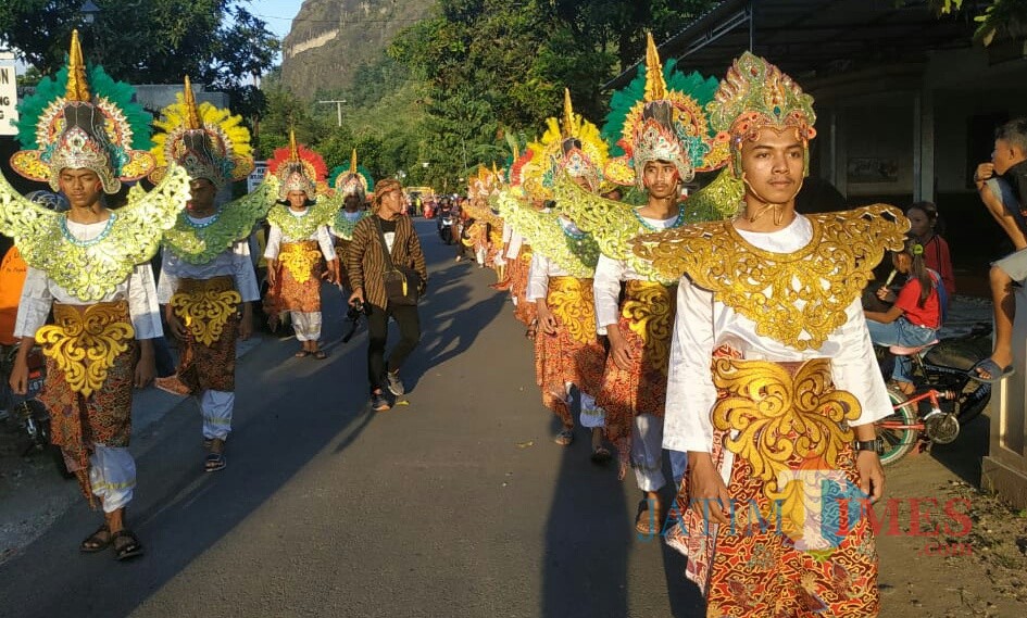 Acara Kirab dalam Kemah Budaya Dan Festival Gunung Budheg / Foto : Agus Utomo / Tulungagung TIMES