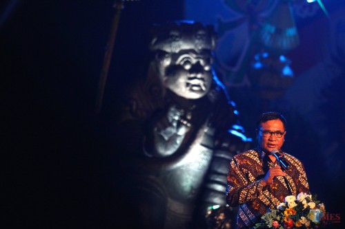 Wakil Wali Kota Malang Sofyan Edi Jarwoko saat membuka pergelaran Malang Artnival 2019. (Foto: Nurlayla Ratri/MalangTIMES)